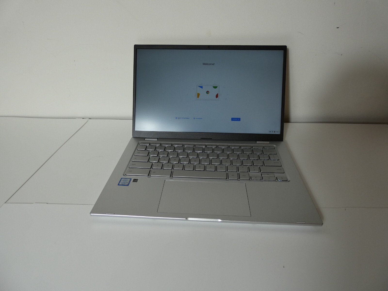 ASUS 14″ Chromebook Intel Core M3-8100Y 4GB ,128SSD , C425TA-M364 Silver