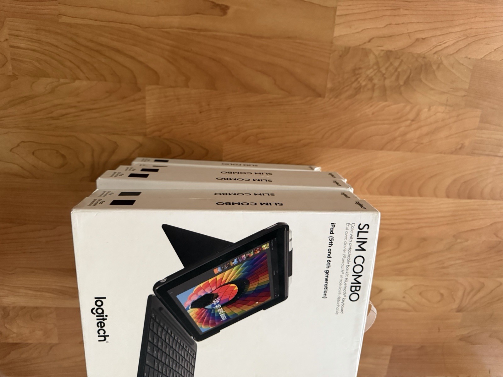 Logitech Combo Touch Keyboard Case for Apple iPad 5th and 6th gen Open Box