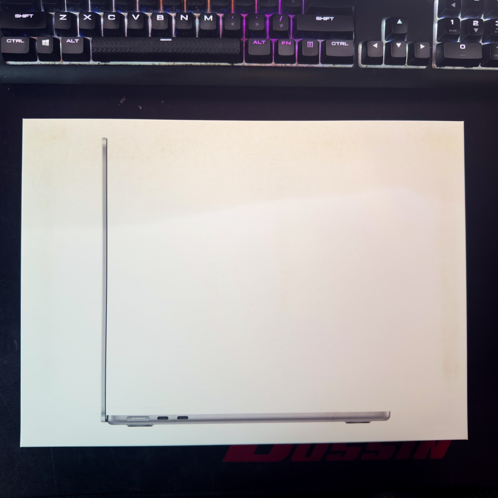 2026 Apple MacBook Air 13-inch M5 Chip 16GB RAM 512GB SSD Silver MDH74LL/A