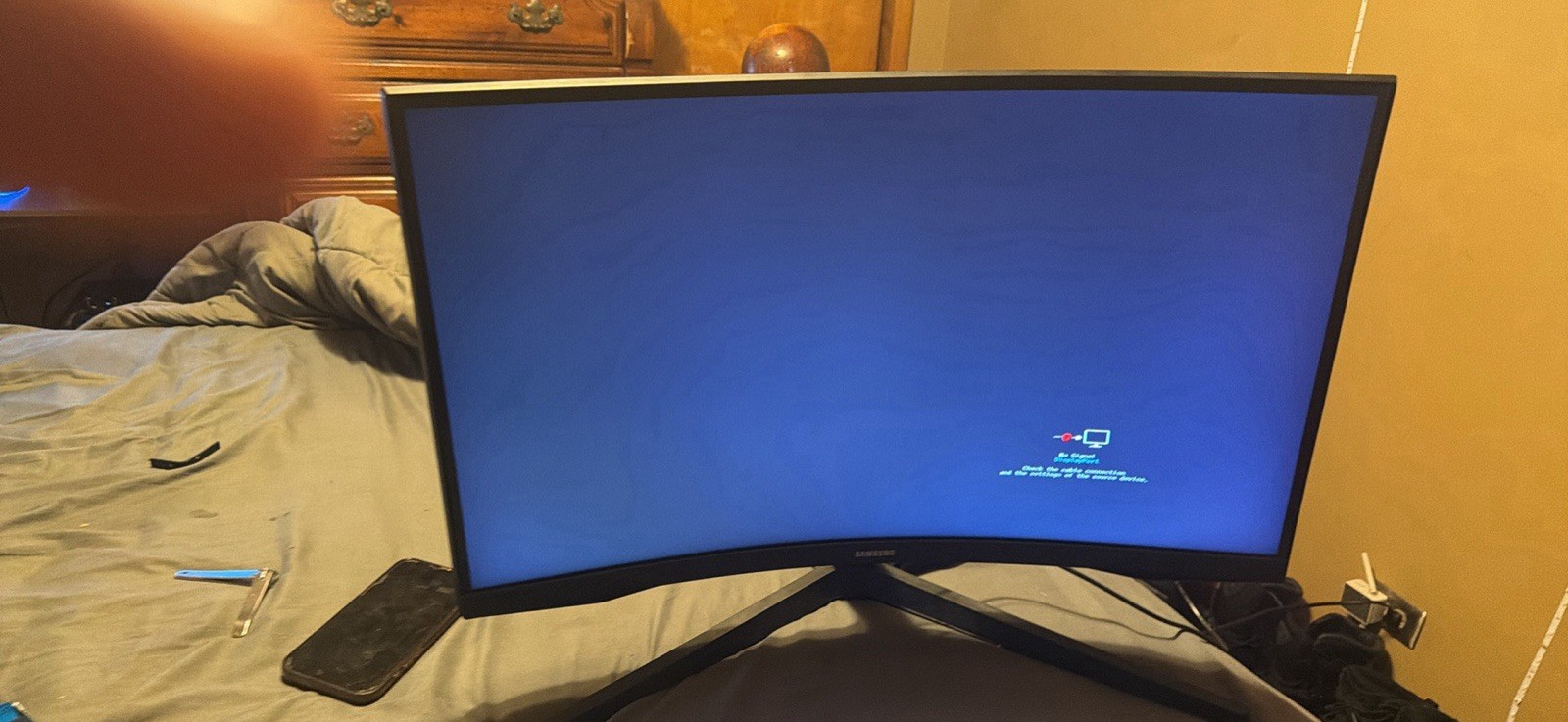 Samsung G5 Odyssey 27″ Curved LED Backlight Gaming Monitor LC27G55TQBN, Black
