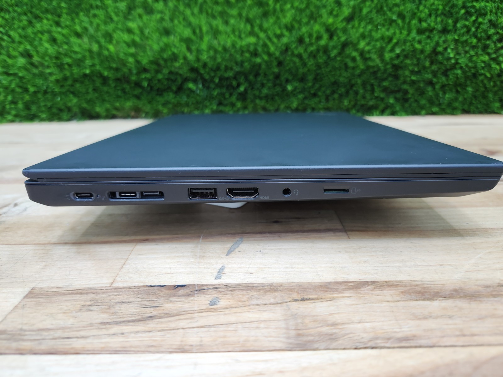 Lenovo ThinkPad T490 14″ FHD i5-8365U 1.6GHz 16GB RAM 256GB SSD Windows 11 Pro ~