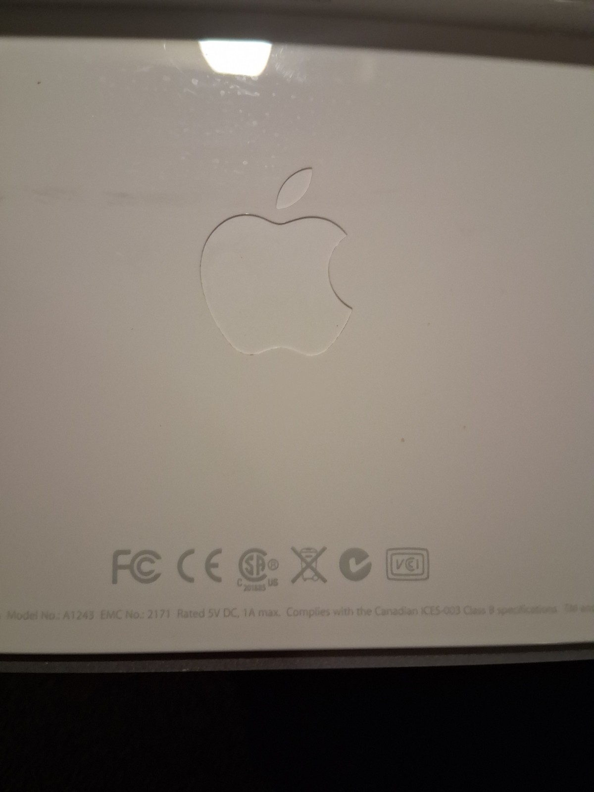 Apple A1243 MB110LL/B Wired Keyboard