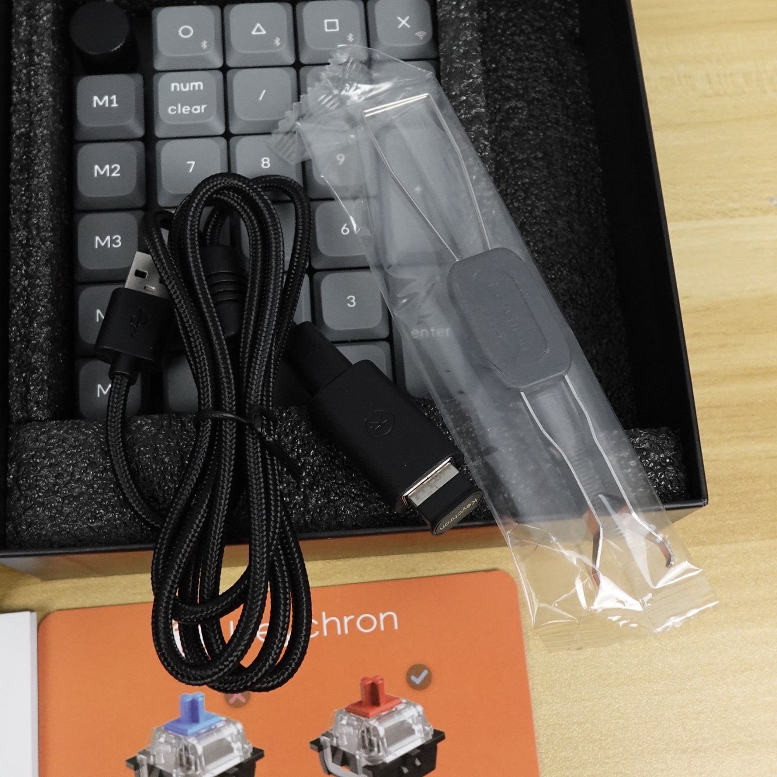 Keychron K0 Max Wireless Mechanical Number Pad Banana Tactile New Open Box