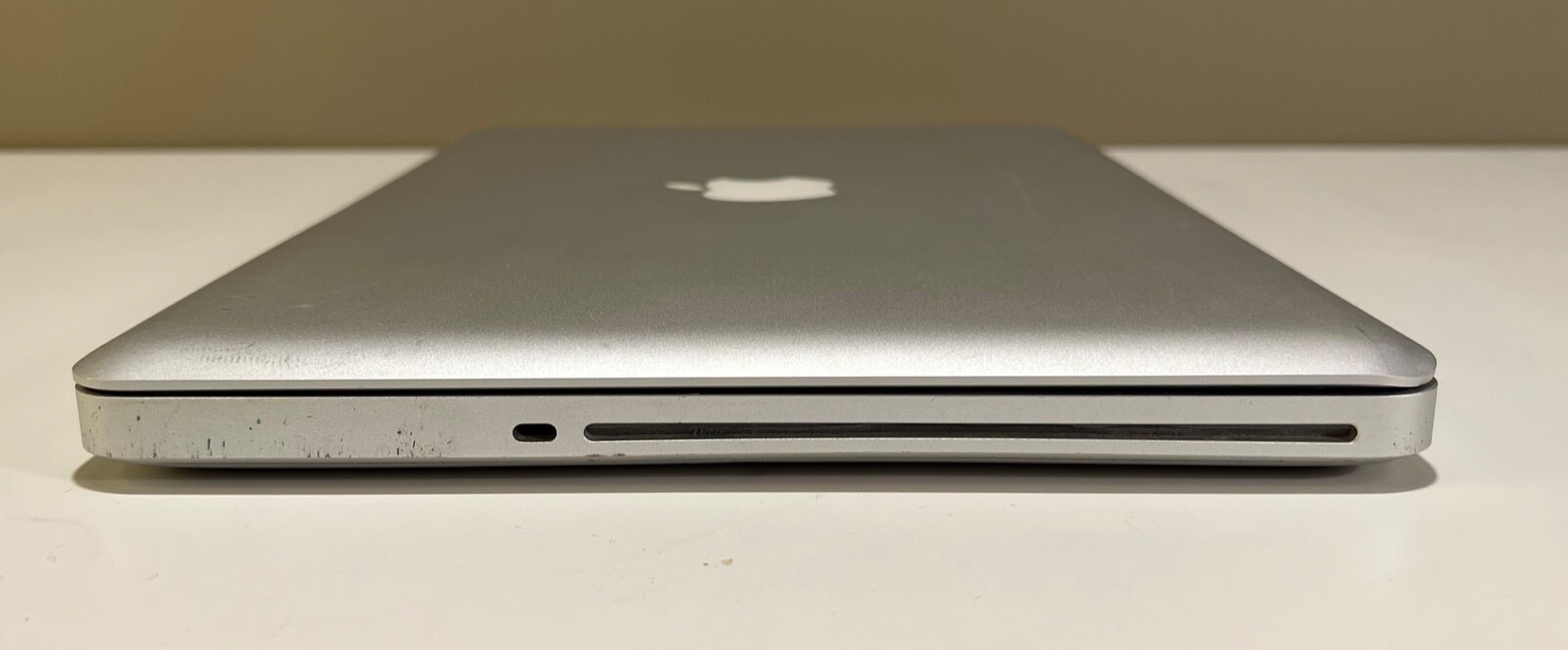 Apple 13″ MacBook Pro 7,1 A1278 2010 2.4GHz C2D / 4GB / 128GB SSD / NVIDIA 320M