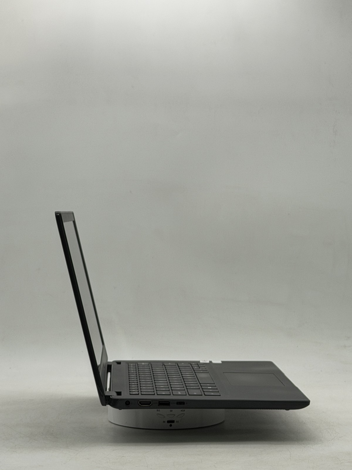 Dell Latitude (3410) i5-10310U 8GB 256GB 14in No OS Read