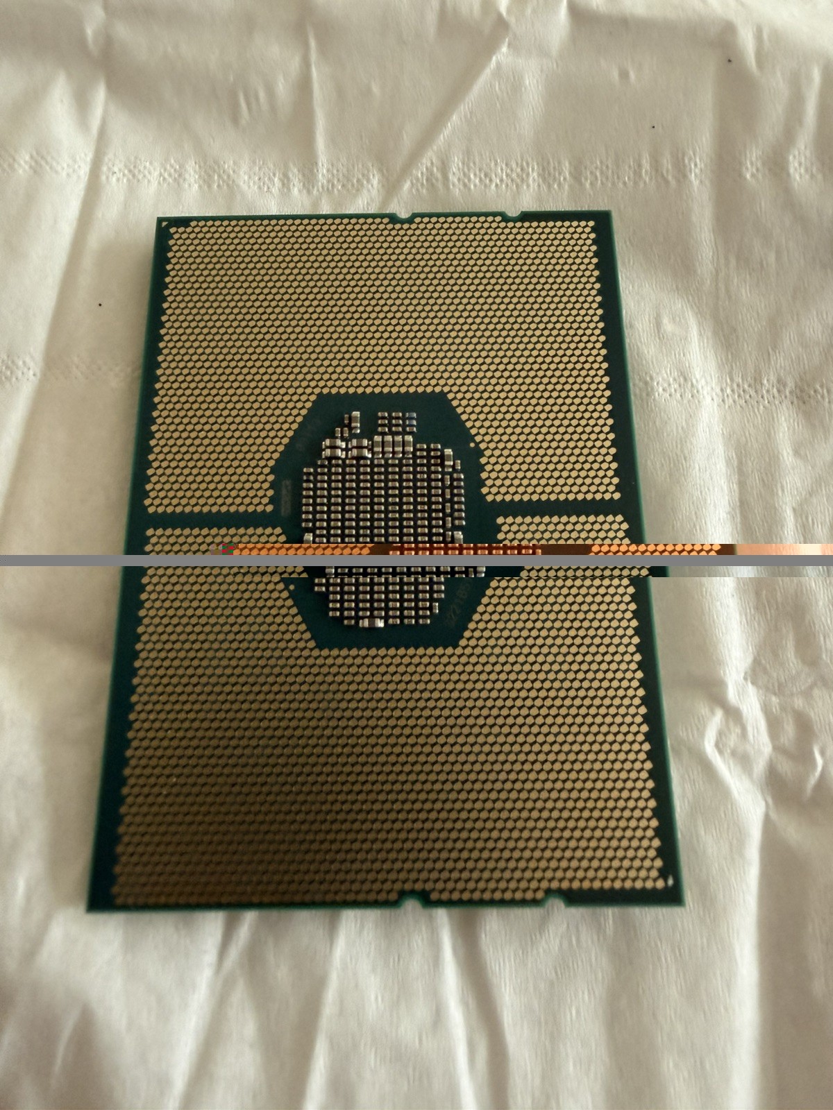 Intel Xeon Silver 4214R SRG1W 2.40GHz 12-Core LGA3647 Server Processor