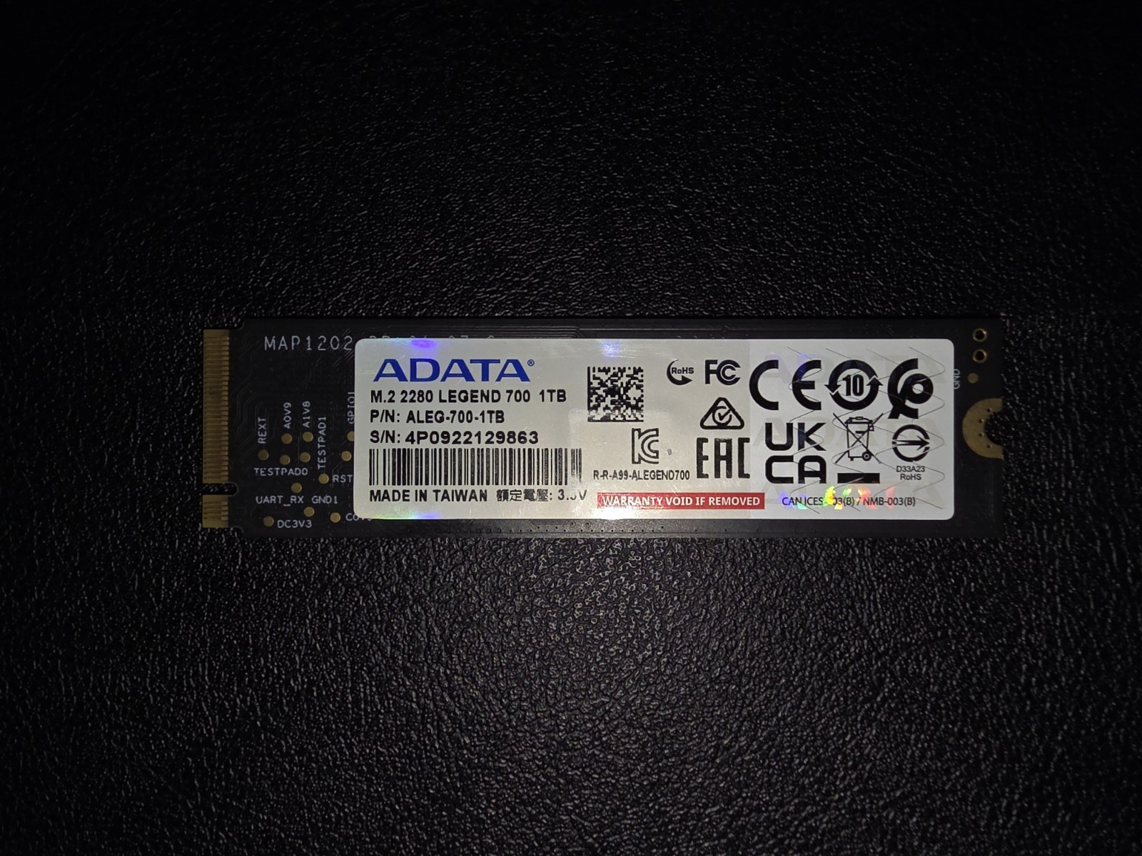 ADATA LEGEND 700 Gold 1TB NVMe PCIe Gen3 x4 M.2 2280 SSD – 4 hours use