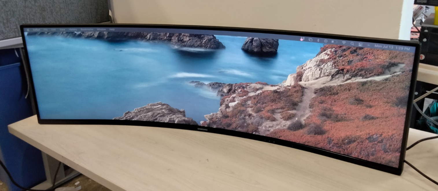 Samsung 49in Curved Gaming Monitor 32:9 144Hz 1ms 3840×1080 LC49HG90DMNXZA