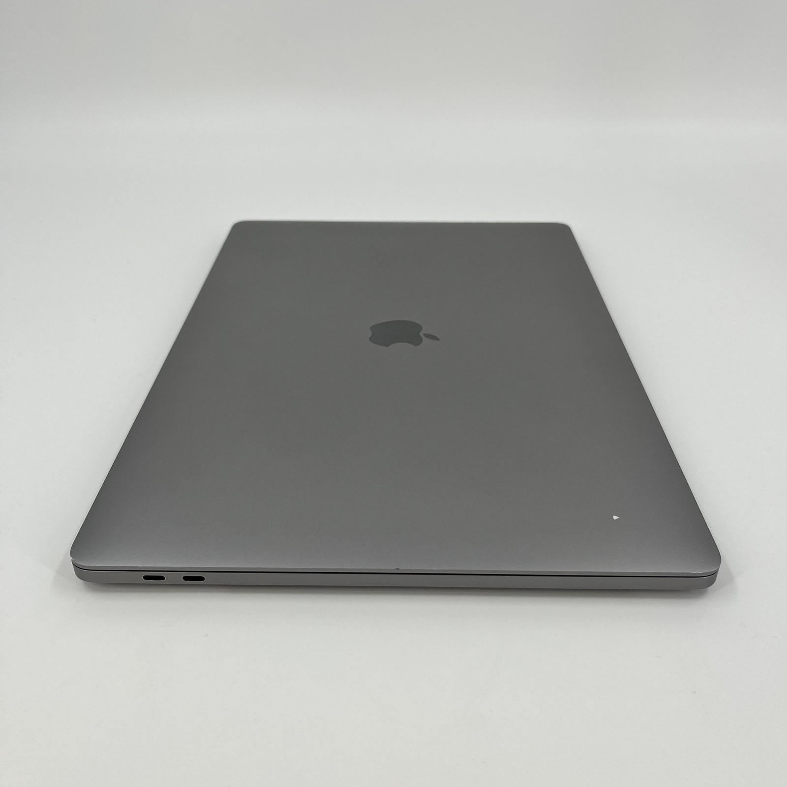 MacBook Pro 16-inch Space Gray 2019 2.3 GHz Intel Core i9 16GB 1TB