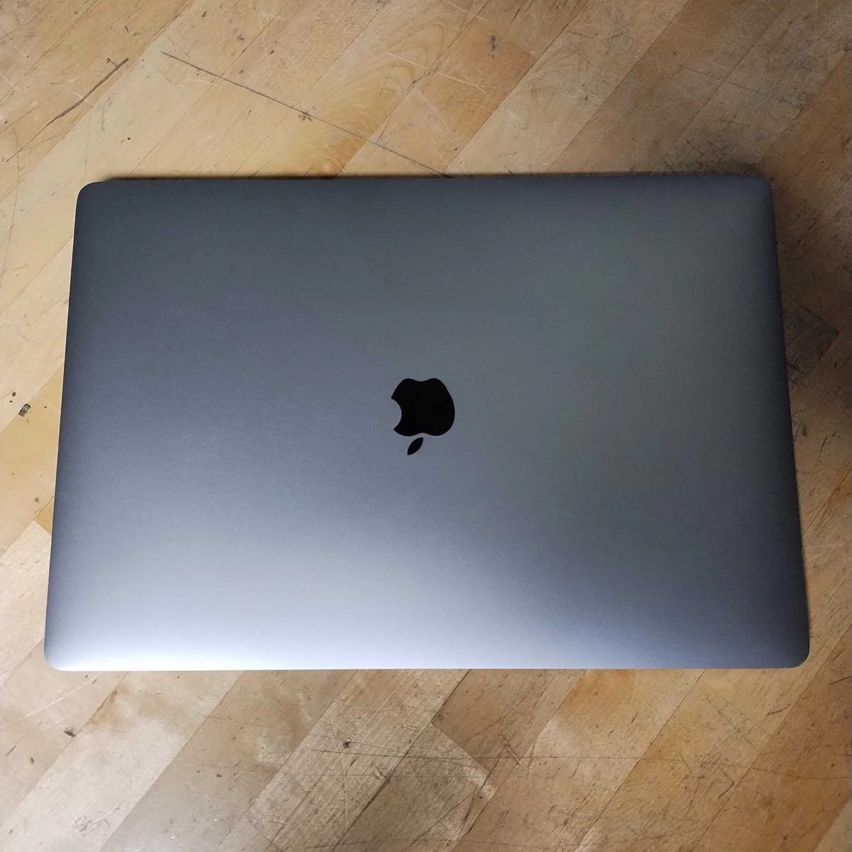 APPLE MACBOOK PRO 16″ 2019 A2141 INTEL CORE I7 LAPTOP – GREAT CONDITION