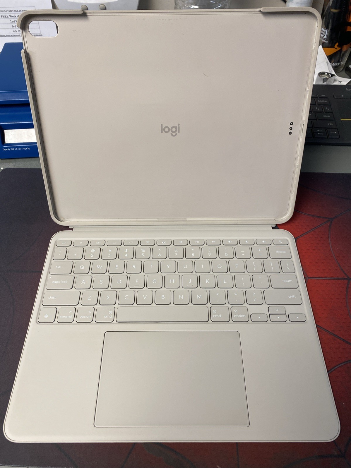 Logitech Combo Touch Keyboard Case