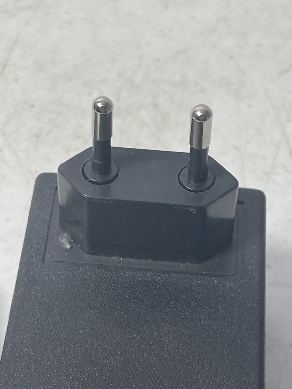 AC Adapter Model HKA-1250EC-230 Output 12VDC 500mA 6VA Europlug 220V Tested
