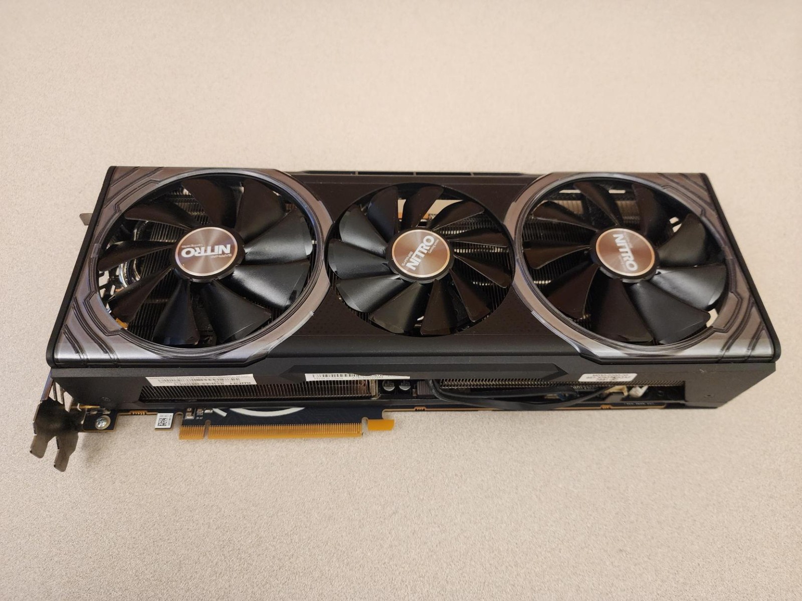Sapphire NITRO+ Radeon RX Vega 64 8GB HBM2 Graphics Card 11276-01