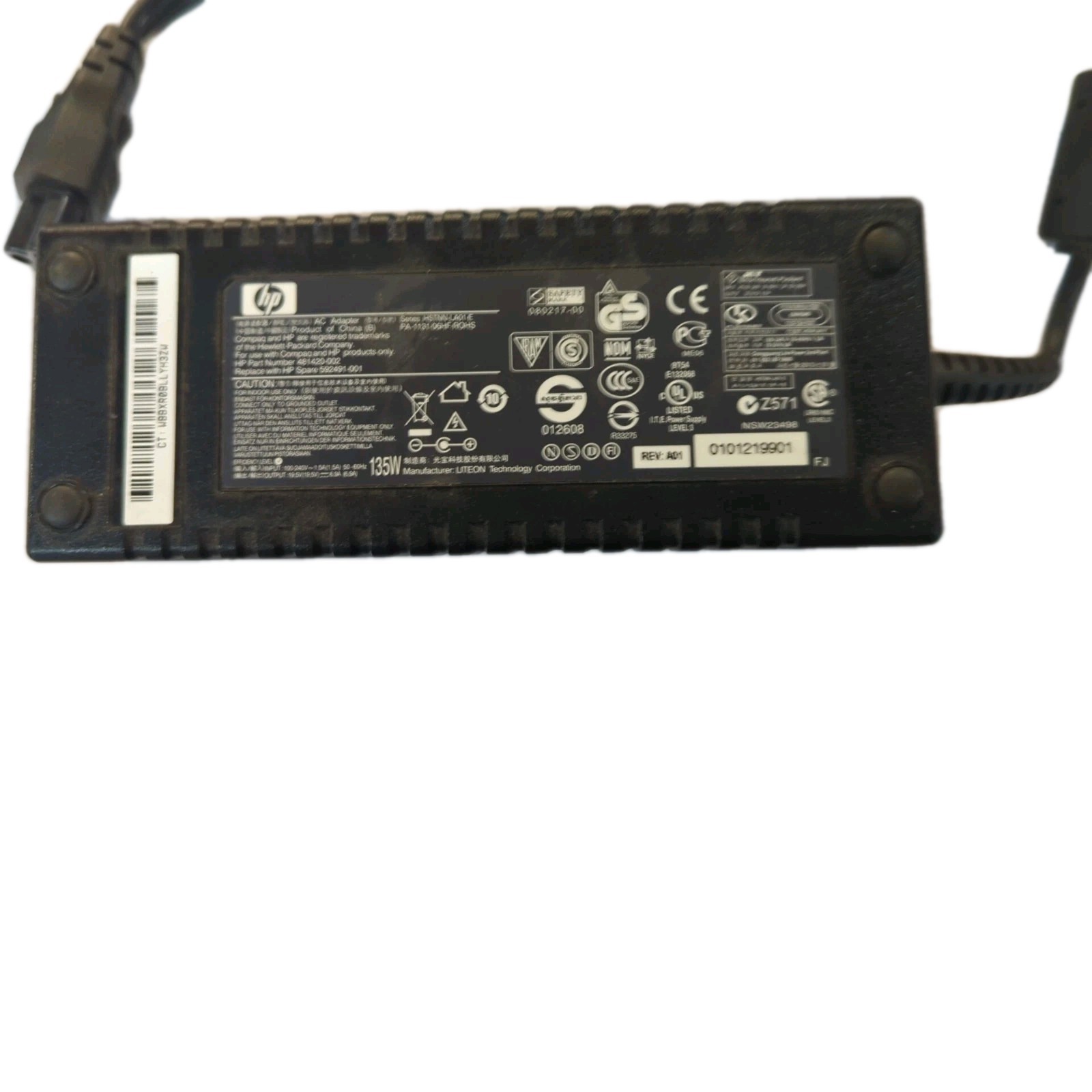 GENUINE HP 135W HSTNN-LA01-E 19.5V 6.9A 7.4mm AC ADAPTER