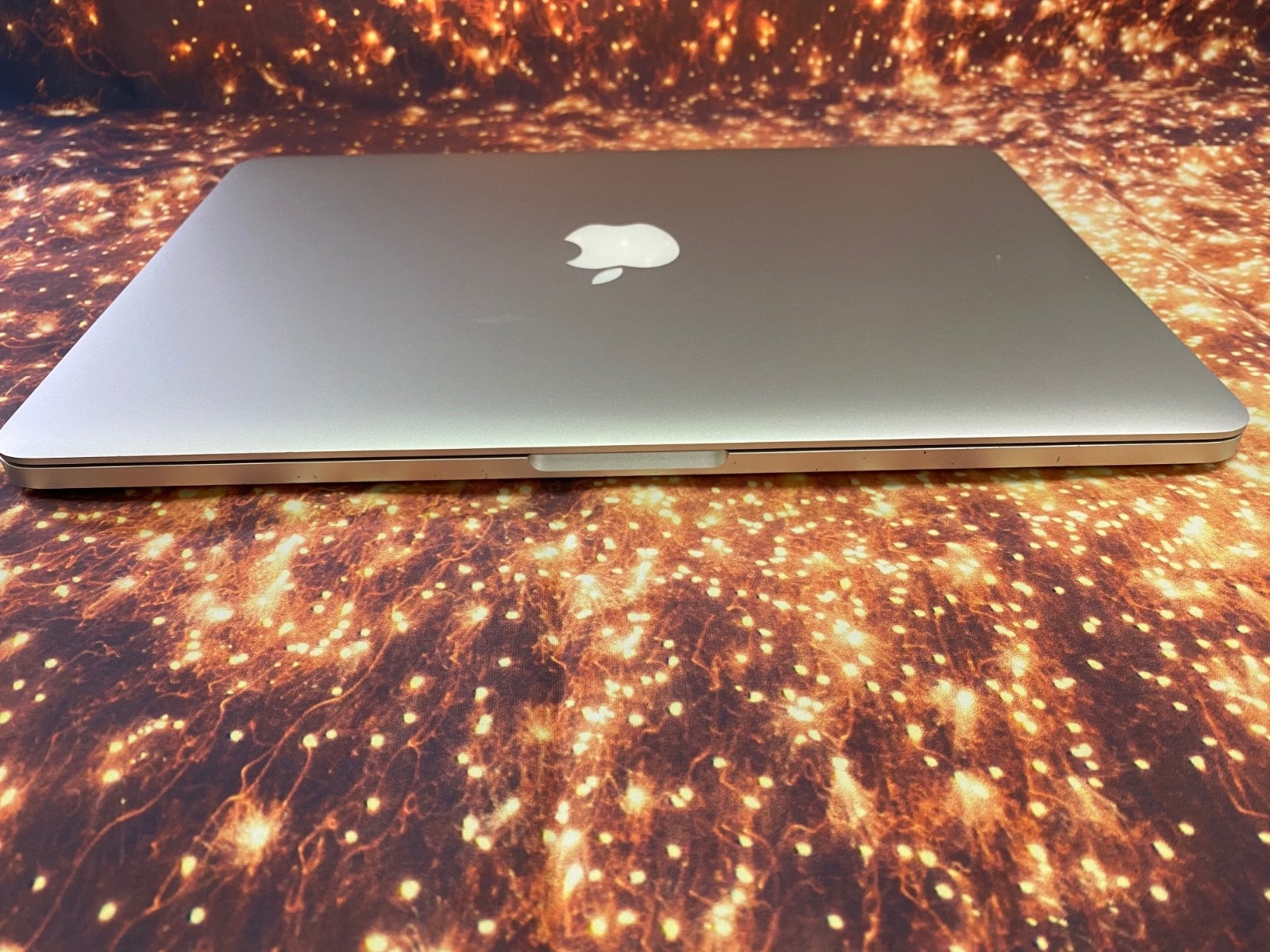 Apple MacBook Pro 13″ 2015 Retina 2.7 Core i5 16GB RAM-512GB SSD. Nice Condition