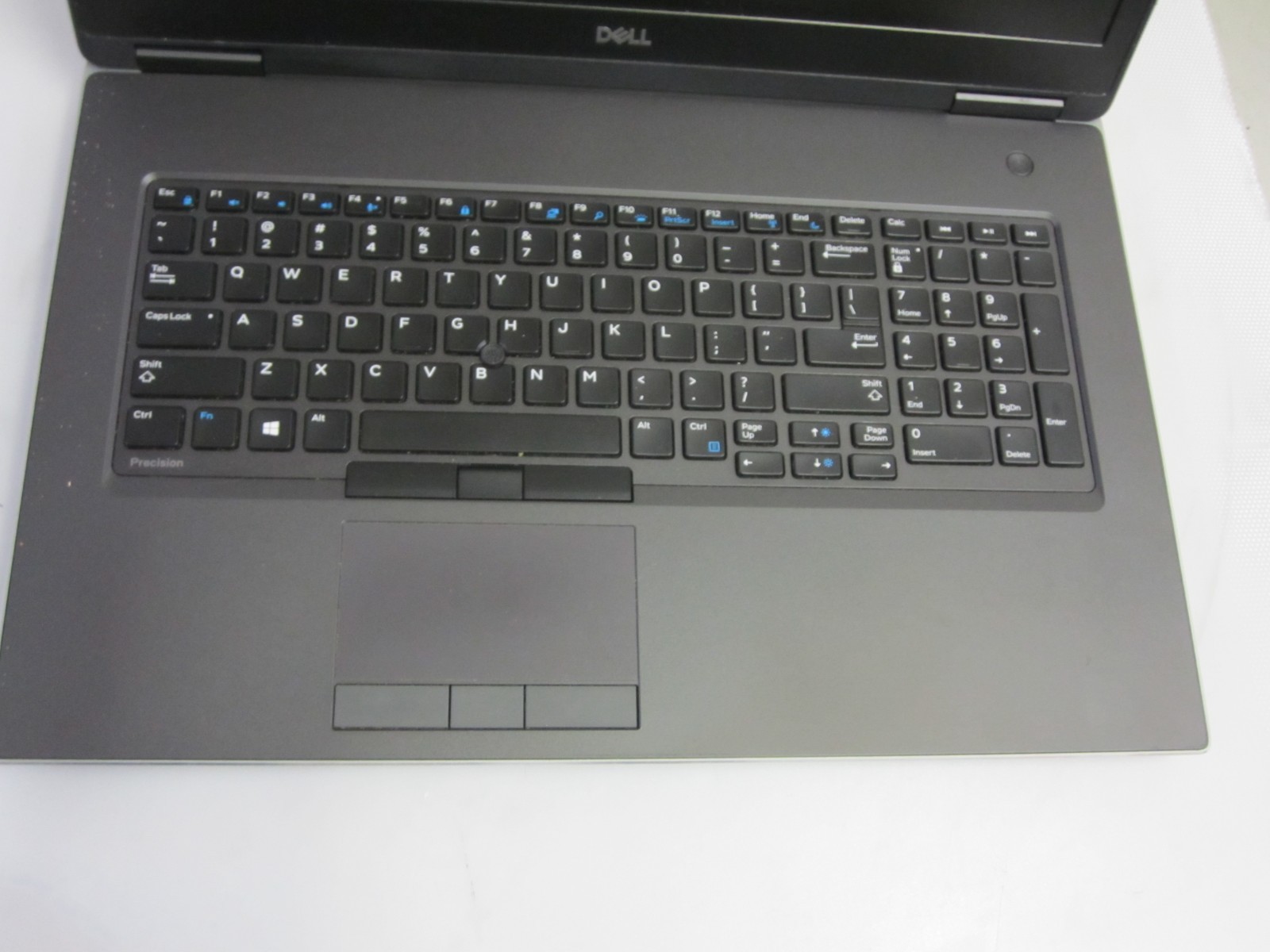 Dell Precision 7740 i7 9850H, 32GB, 2.60GHz 1 TB M2SSD UBUNTU LAPTOP READ