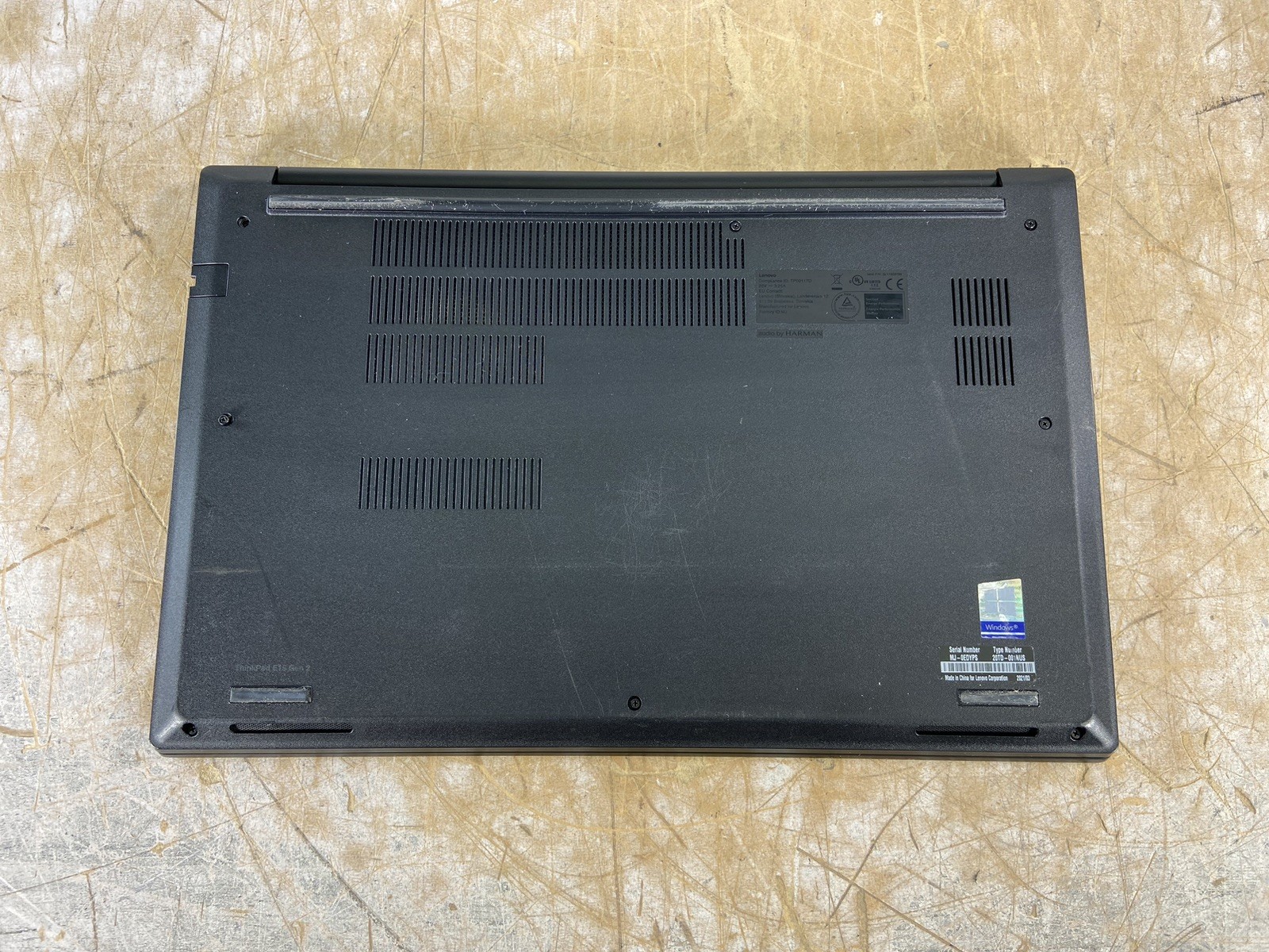 LENOVO THINKPAD E15 GEN 2 i7-1165G7 @ 2.8GHz, 8GB RAM, NO HDD/OS – (FOR PARTS)