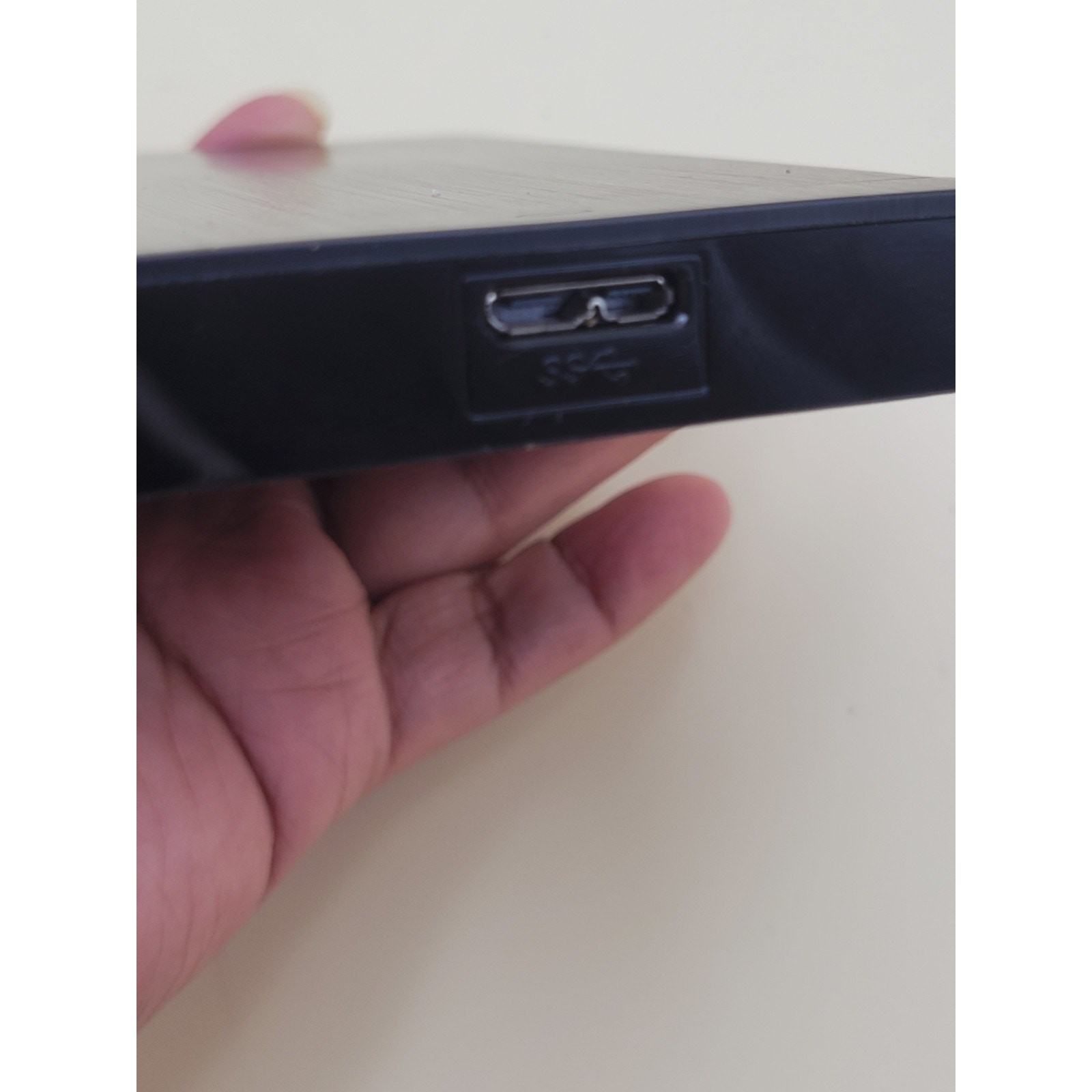 Seagate 500 GB External Hard Drive Model SRDOSPO 1D8AP8-500
