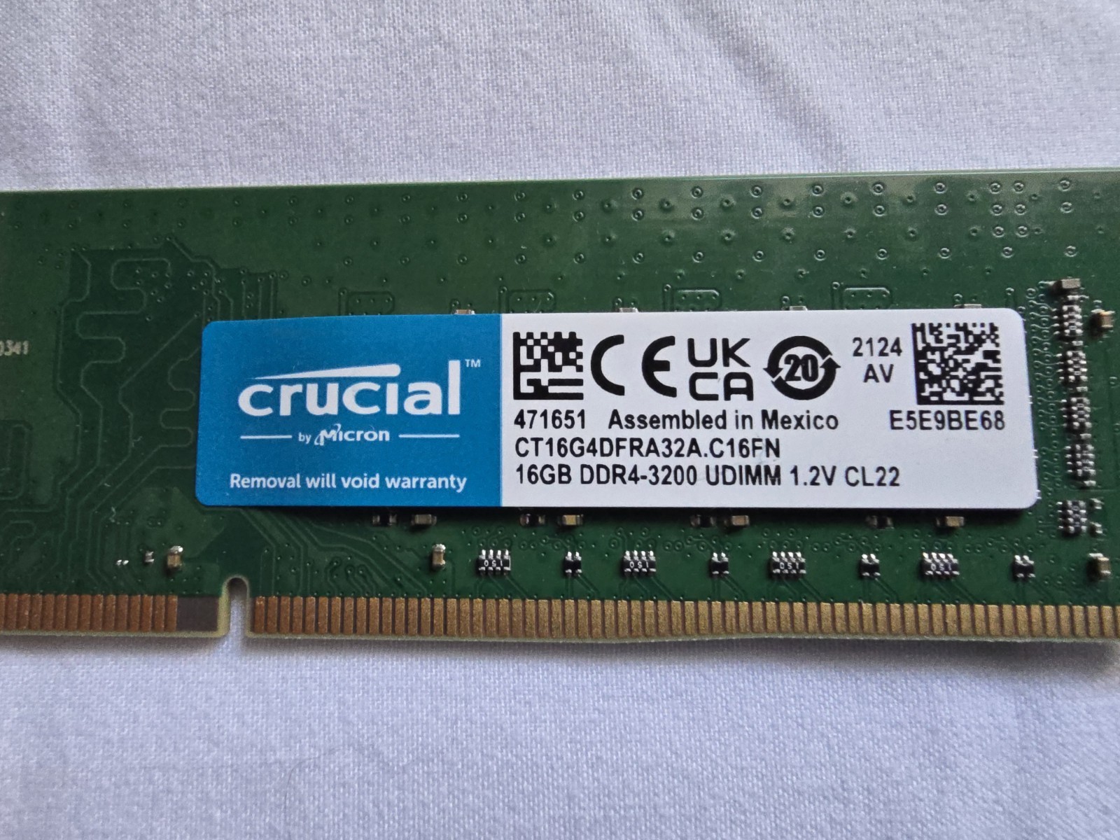 Crucial DDR4-3200 UDIMM 16GB Desktop RAM CT16G4DFRA32A 288-Pin