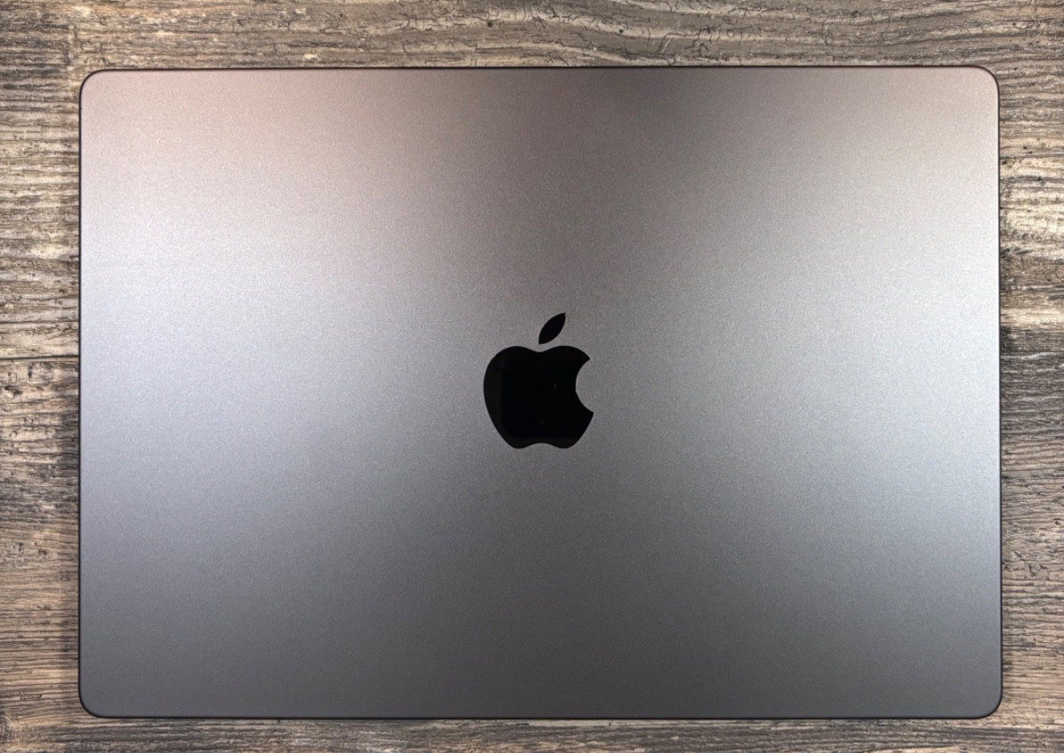 2023 MacBook Pro 14” | M3 Pro 11/14 | 18GB RAM 512GB SSD A2992 Space Black 95%*