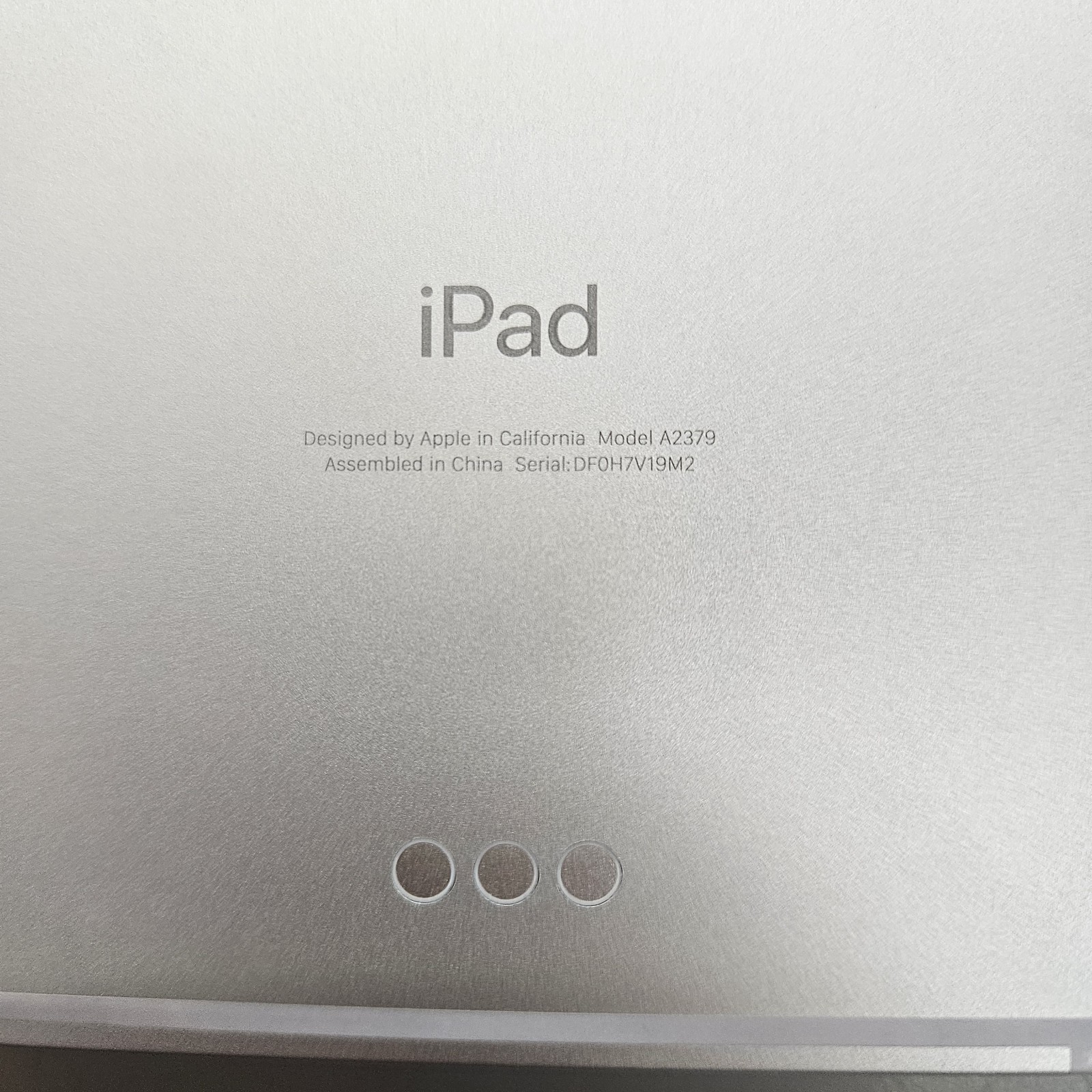 Apple iPad Pro 12.9 5th Gen 1TB Gray Cellular A2379 & Smart Keyboard 4889 uhg