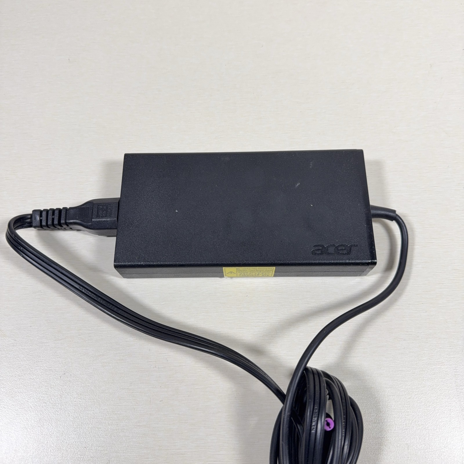 Genuine Acer PA-1131-16 19V 7.1A 135W Laptop AC Power Adapter Charger Black