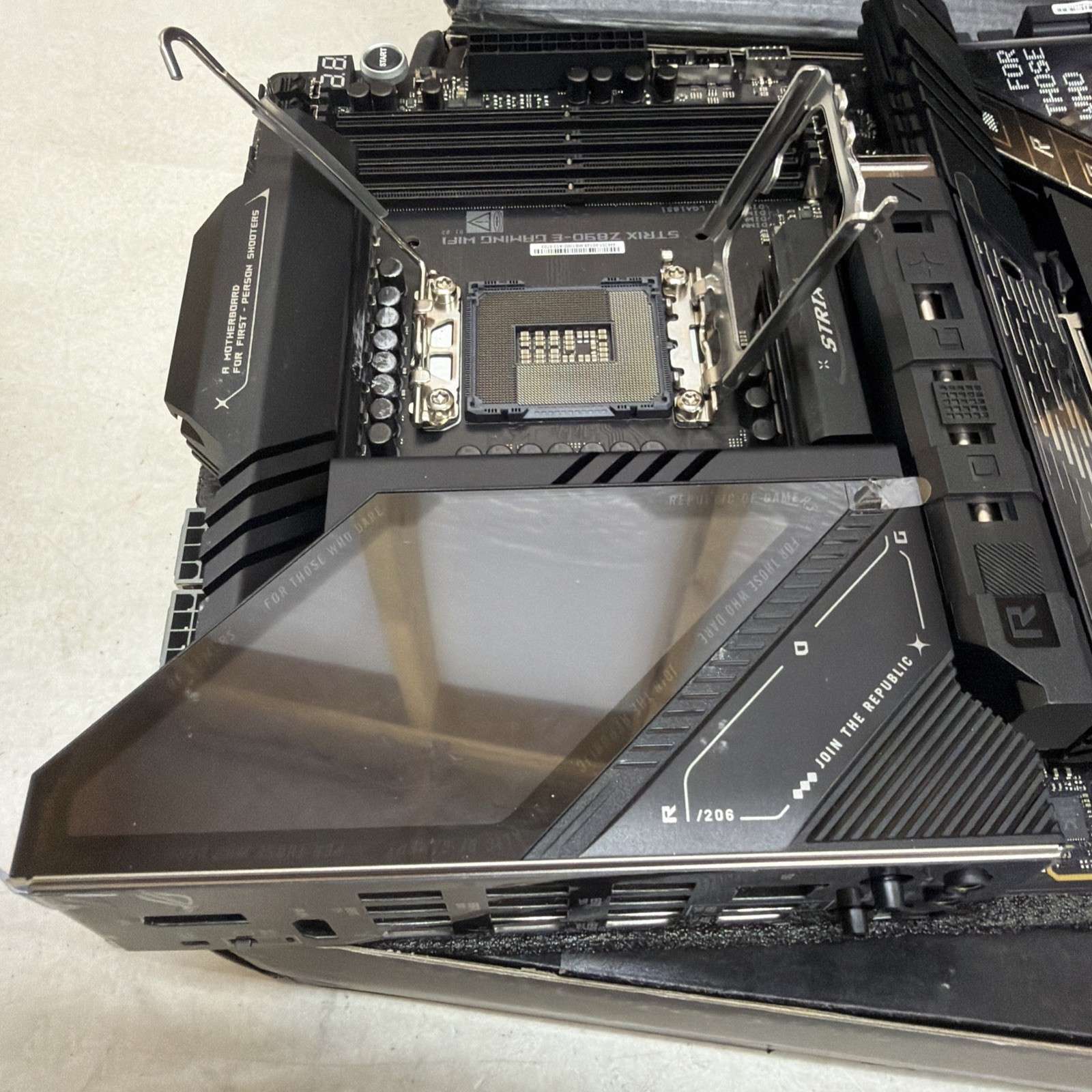 ASUS ROG STRIX Z890-E GAMING WIFI Intel® Z890 LGA 1851 ATX motherboard