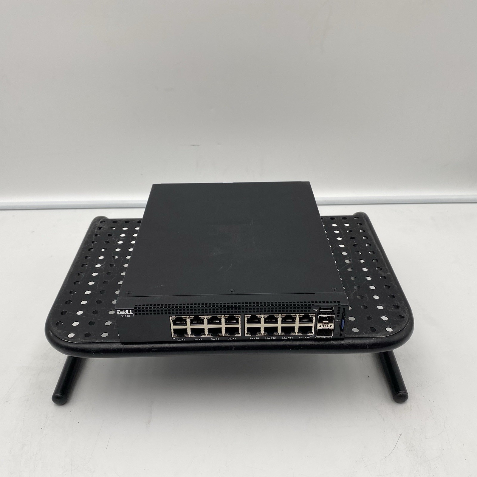 Dell X1018 E10W 16 Port Gig 2 X SFP Managed Switch