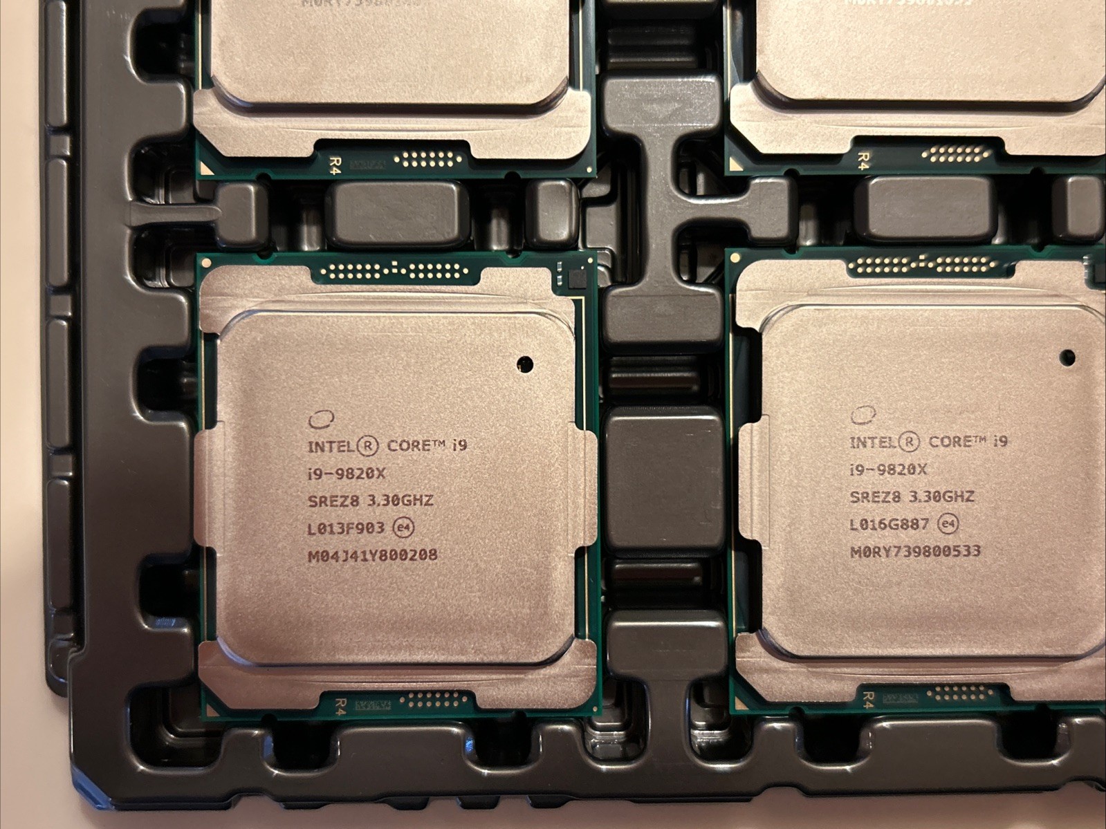 Intel Core I9-9820X – 3.3 GHz Deca-Core (CD8067304126901) Processor