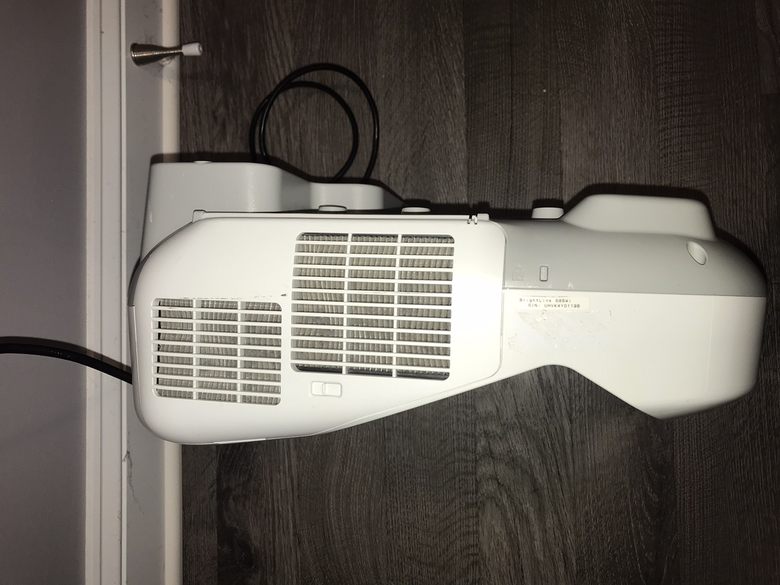 Epson BrightLink 585Wi Interactive Ultra Short Throw WXGA Medium LAMP HOURS
