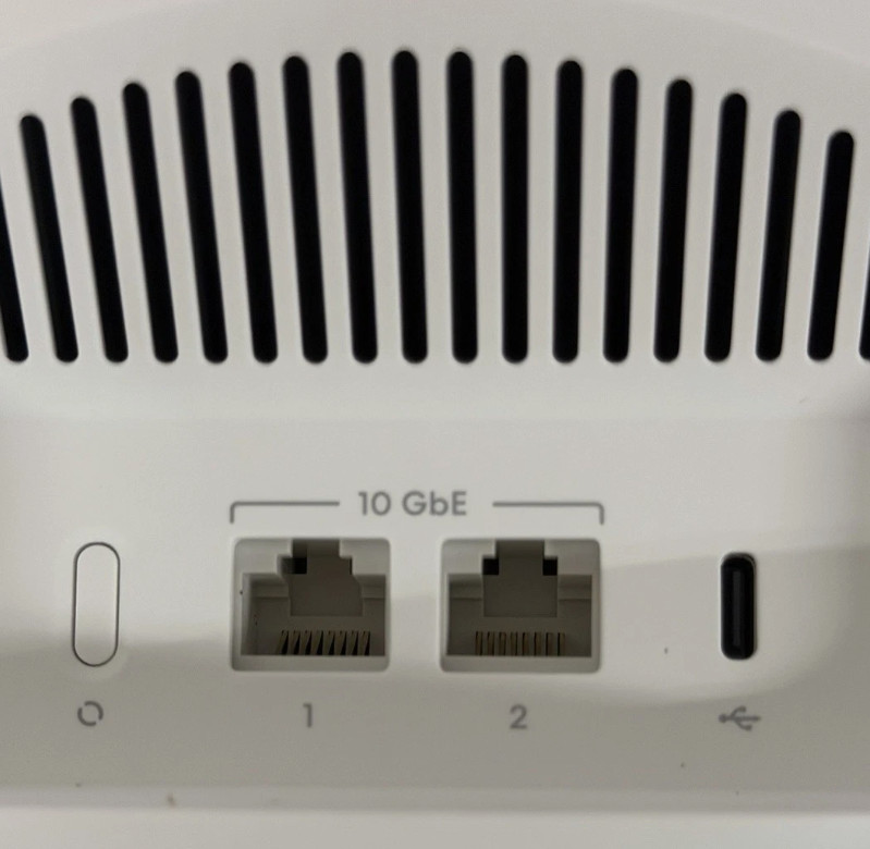 *NEWEST UPDATED MODEL* eero PRO 7 (FRONTIER)Mesh Wi-Fi 7 Router ! 10gbps Ports !