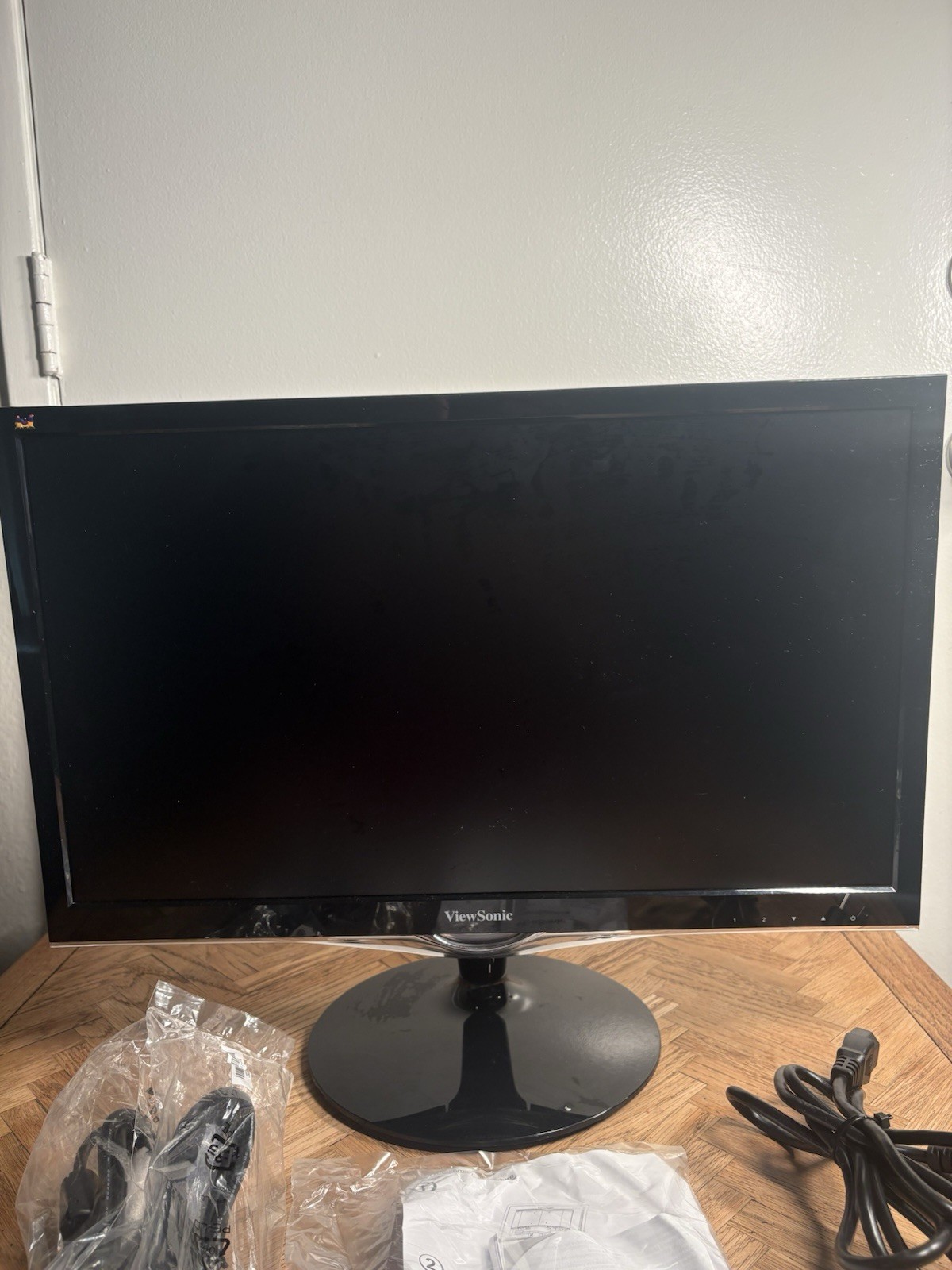 Viewsonic TD2220 22″ MultiTouch LED Display TD2220 NEW OPEN BOX!
