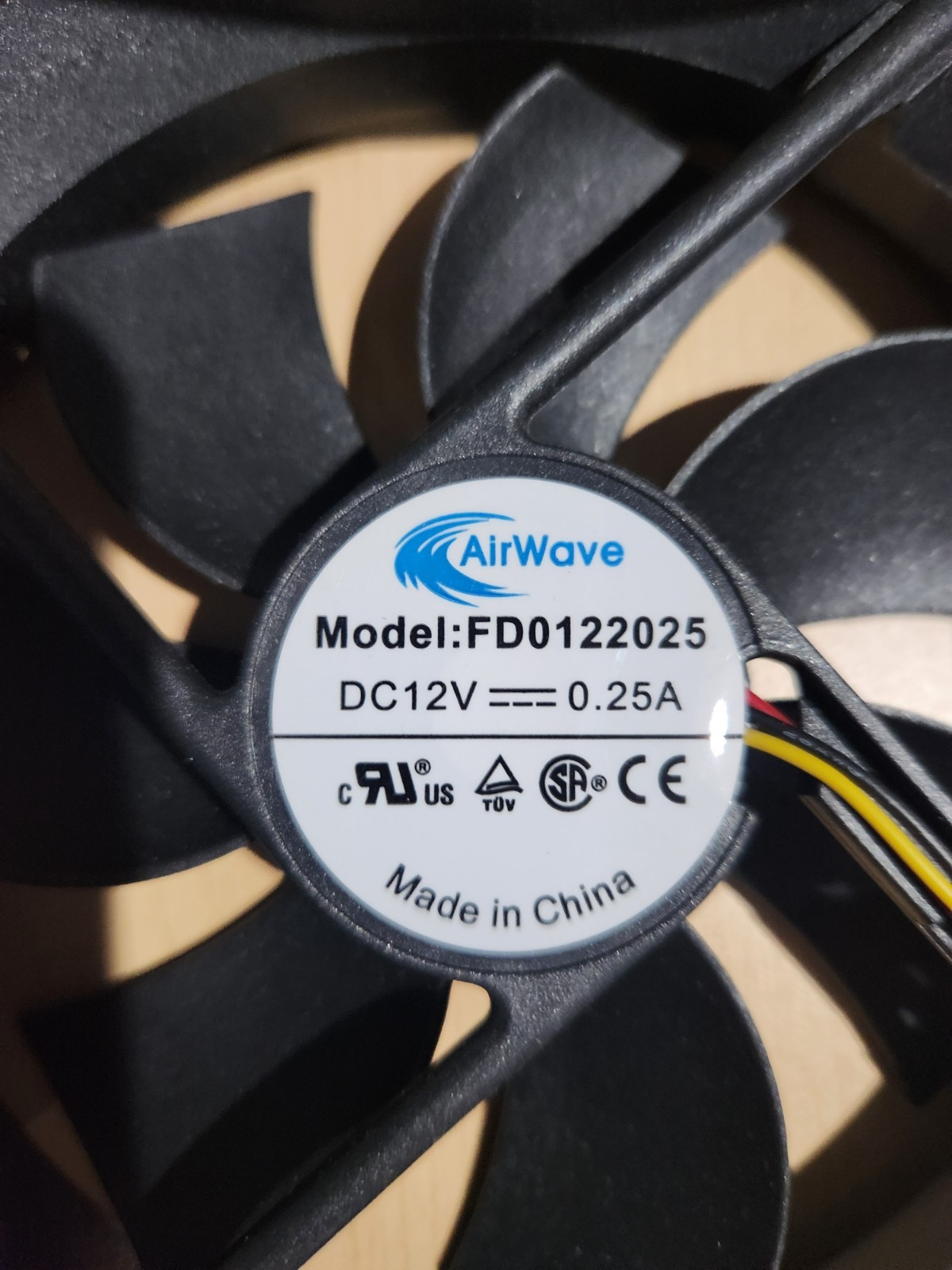 120MM FAN AirWave 1500 RPM Fan DC 12V 0.25A 25.6 dB(A)