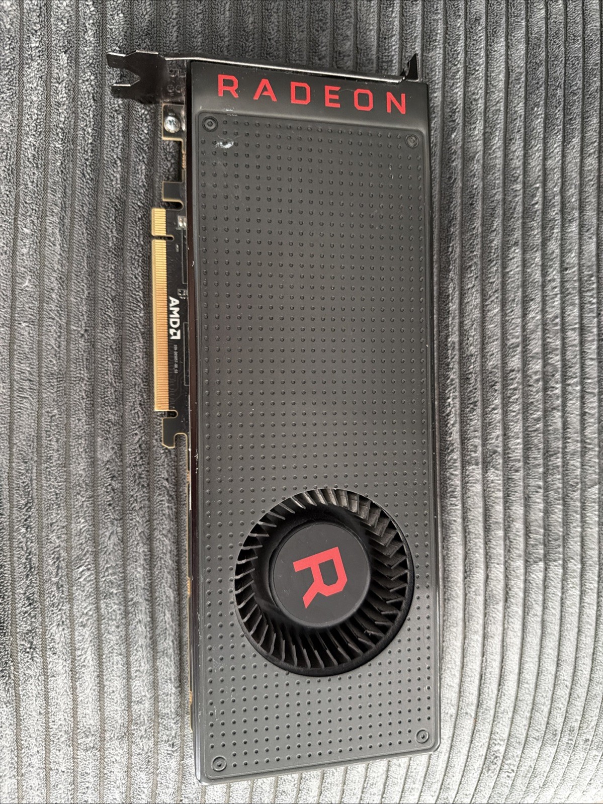SAPPHIRE Radeon RX Vega 64 8GB HBM2 Graphics Card (21275-02-20G)