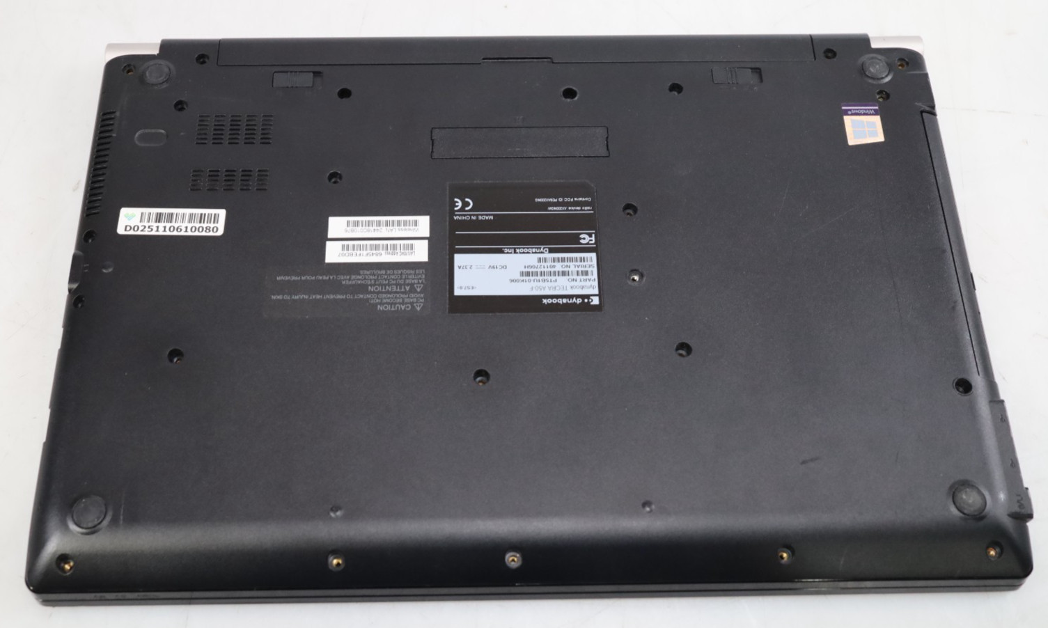 Dynabook Tecra A50-F 15.6″ Intel i7-8565U 16GB DDR4 No HDD COA OS