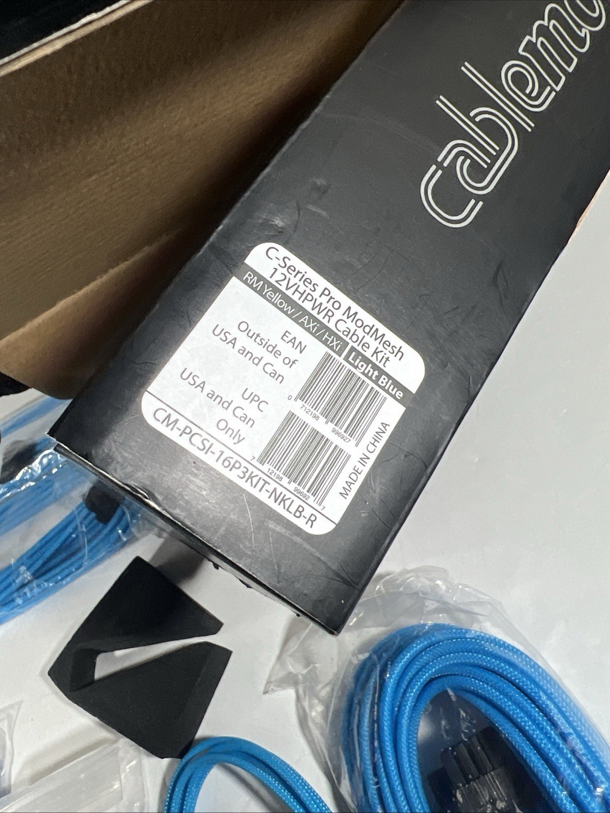 CableMod C-Series Pro ModMesh Sleeved 12VHPWR Cable Kit CM-PCSR-16P3KIT *READ*
