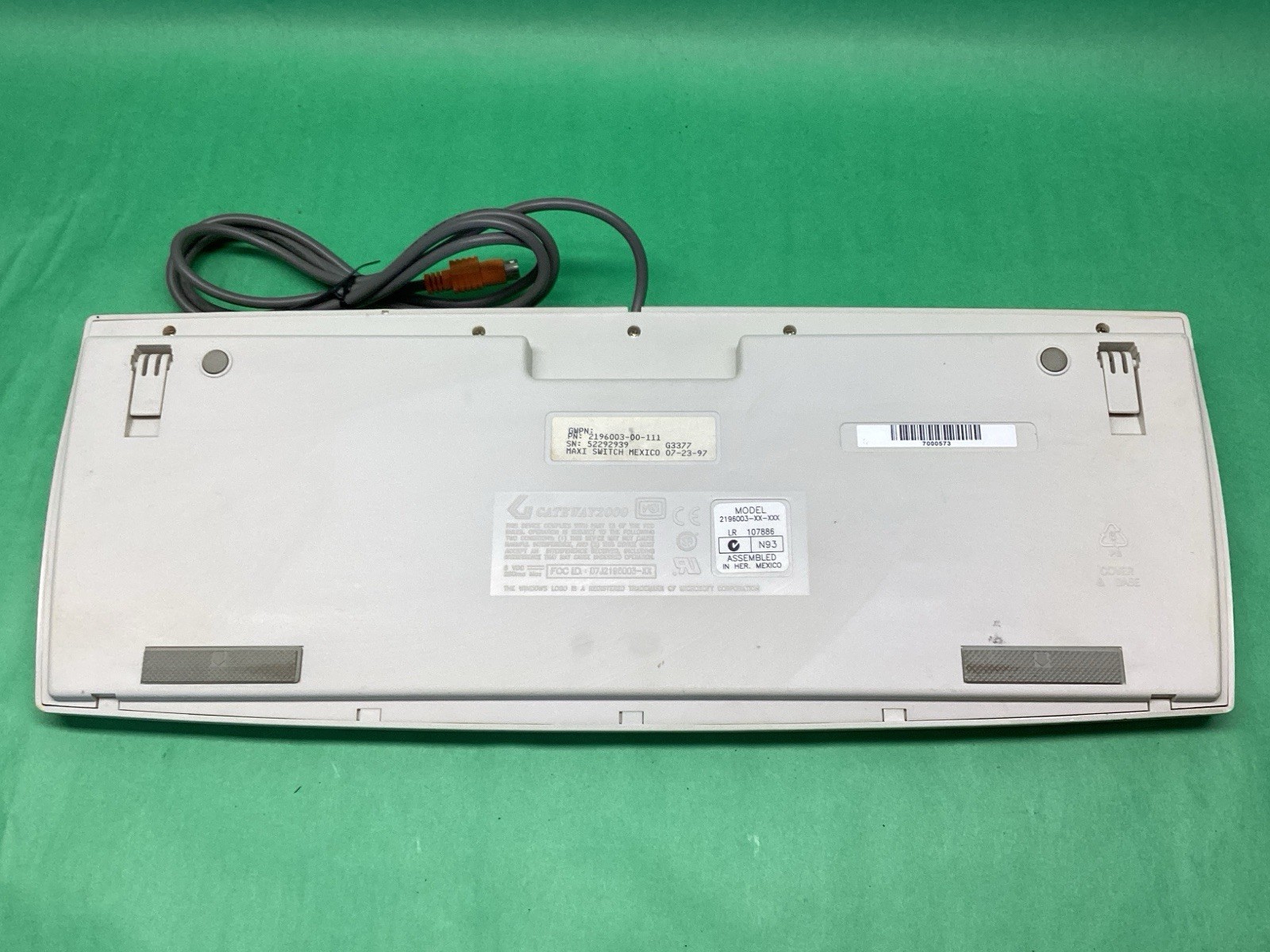 Vintage Gateway 2000 Windows Keyboard Beige 219600X-XX-XXX Tested & Working!