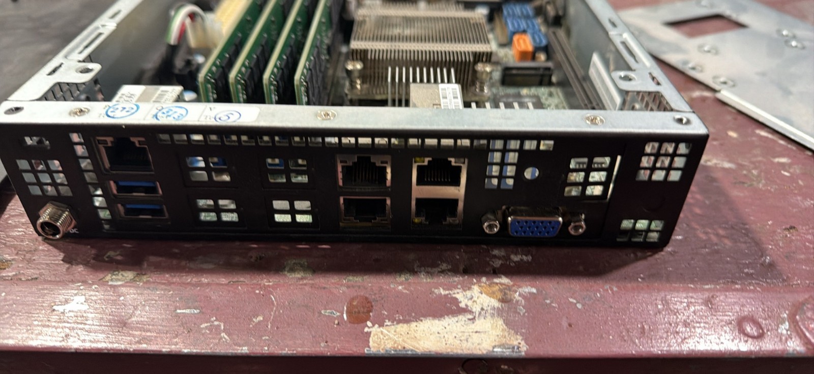 Supermicro SYS-E200-8D Mini Server (Xeon, 128GB RAM, No Disk)