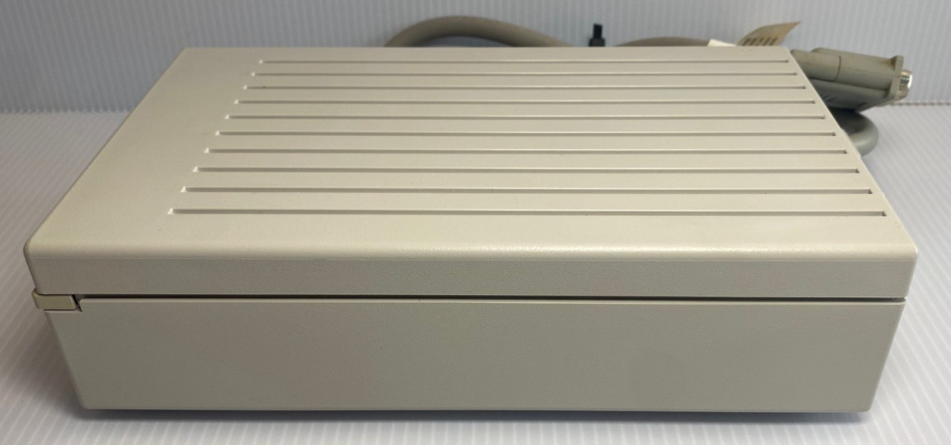 VINTAGE Apple 3.5 Drive External 3½” Floppy Drive DB-19 Beige | P/N A9M0106