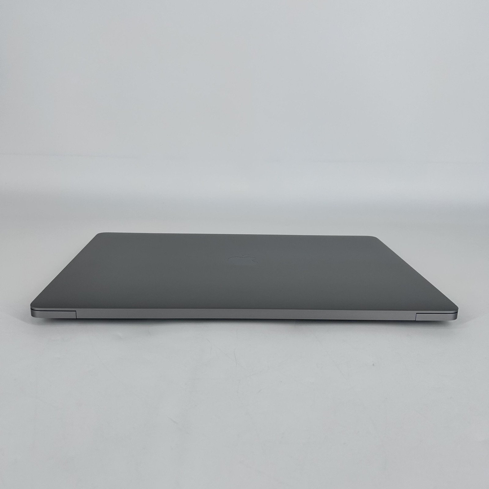 MacBook Pro 16 Touch Bar Space Gray 2019 2.3GHz i9 32GB 1TB SSD Radeon Pro 5500M