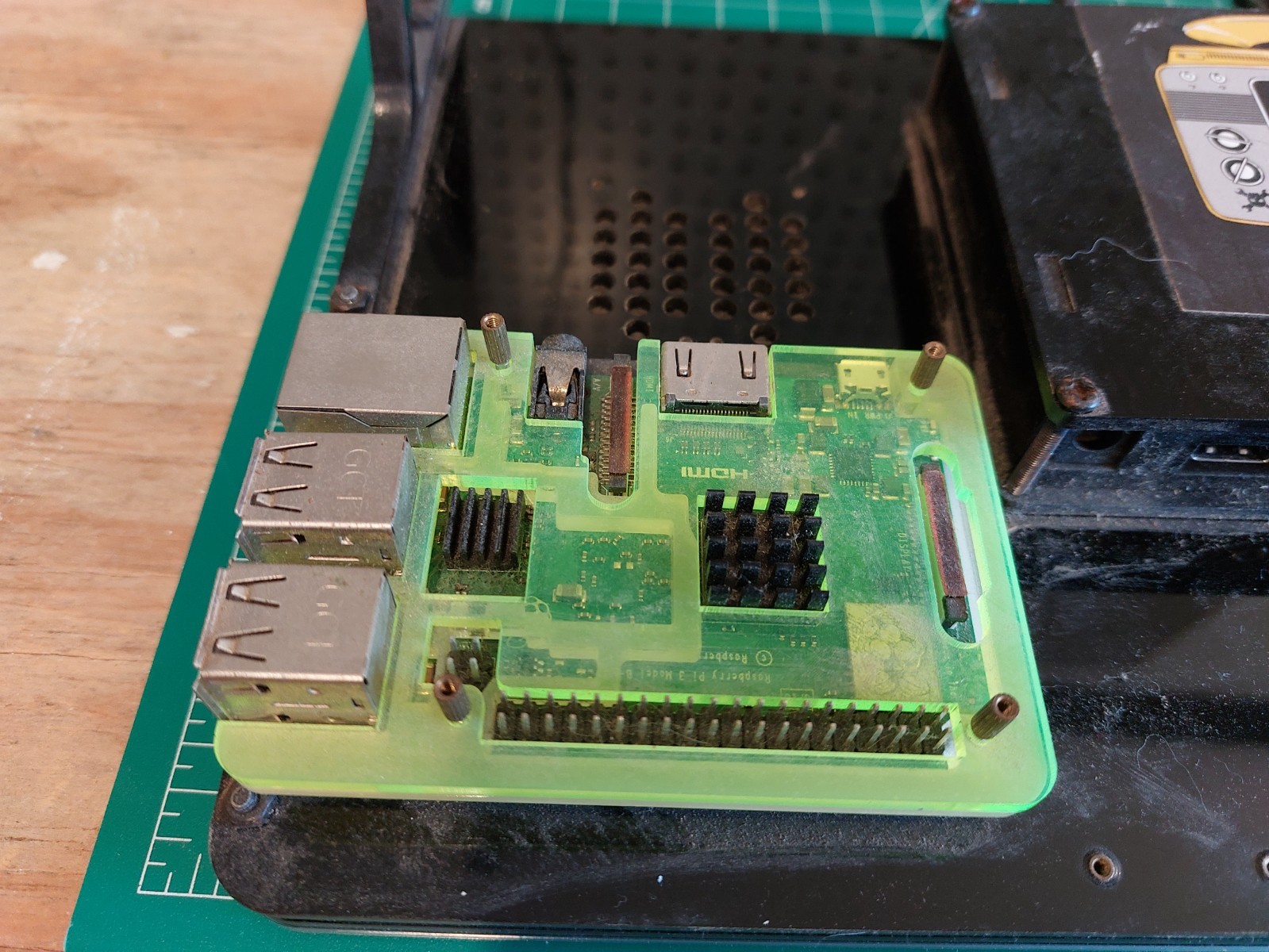 Raspberry Pi 3 Model B on a Hackaday Screen Somewhat Tested Needs Work