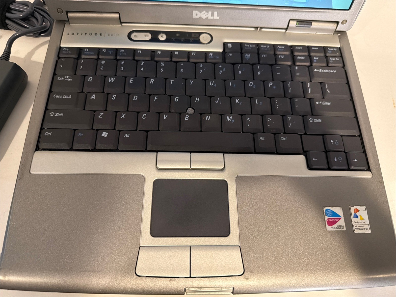 Dell Latitude D610 14” Laptop Intel Pentium M Processor Charger Working Computer