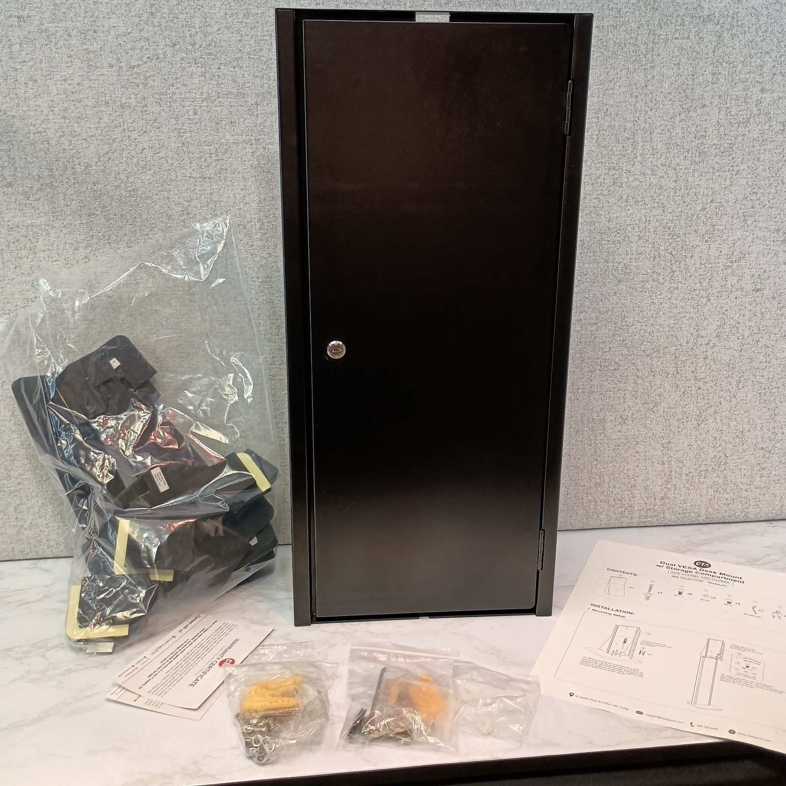 CTA Digital Dual Tablet Mount Dual 75 x 75 or 100 x 100 mm VESA Desk Mount
