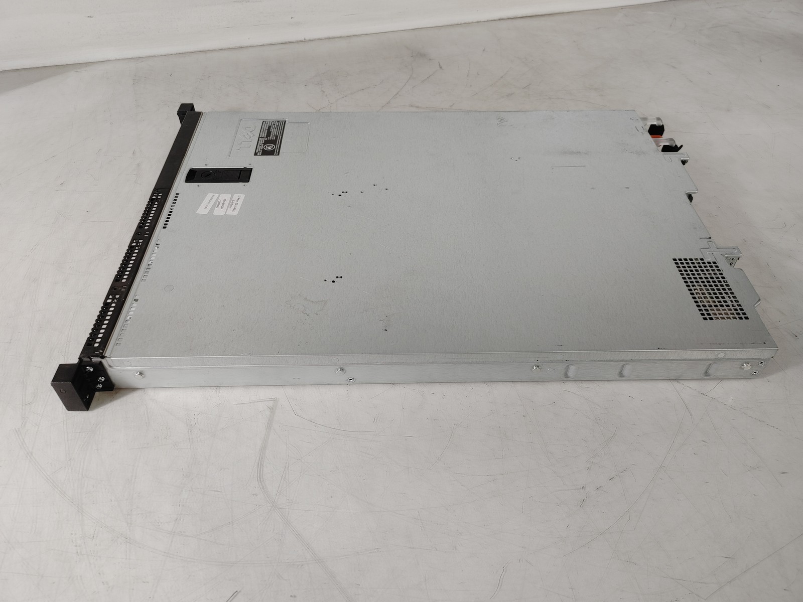 Dell PowerEdge R430 2.40 GHz Intel Xeon E5-2630 v3 32 GB DDR4 Server No