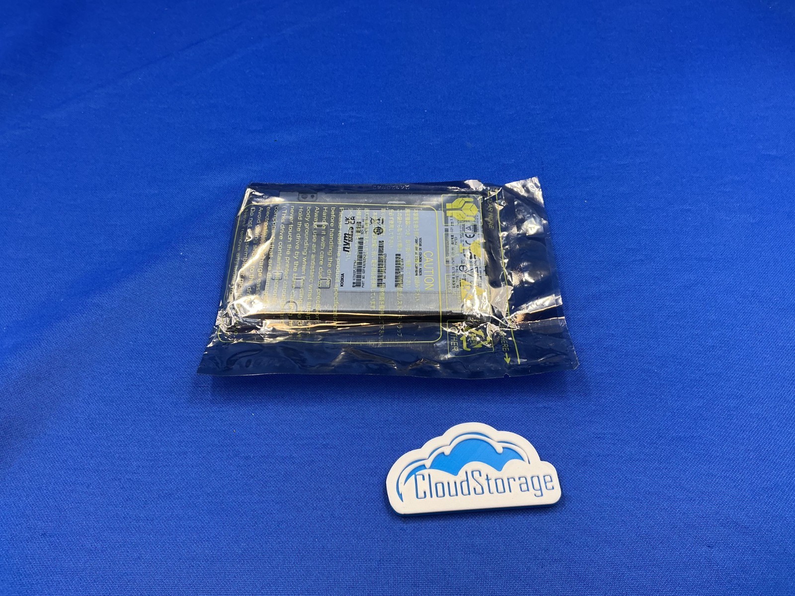 KCD8XPJE7T68 KIOXIA CD8P-R 7.68TB PCIe 5.0×4 NVMe 2.0 E3.S Read Intensive SSD
