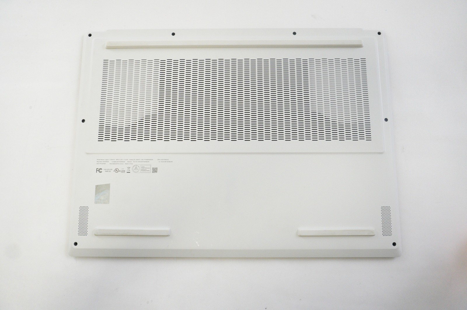 AM3LH000B00 Lenovo Bottom Base Cover Glacier White 83KY0007US LEGION 7 16IAX10
