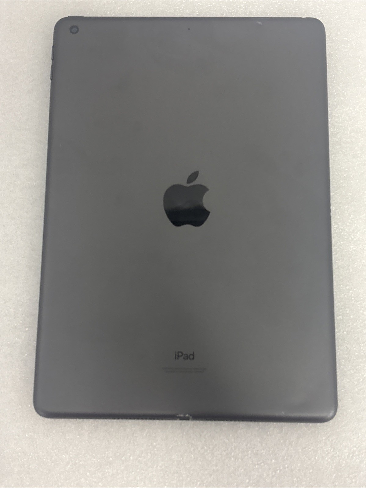 Apple iPad (9th Generation) A2602 256 GB, Wi-Fi, 10.2″ – Space Gray *Read*