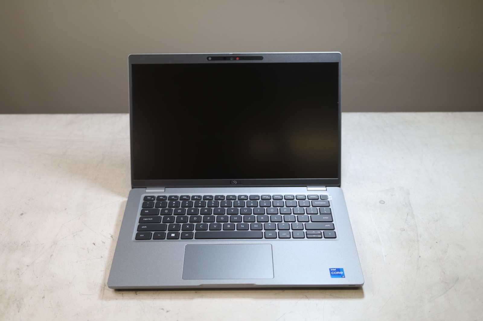 Dell Precision 3470 12th Gen Intel(R) Core(TM) i7-1260P-16GB RAM-51GB NVMe-