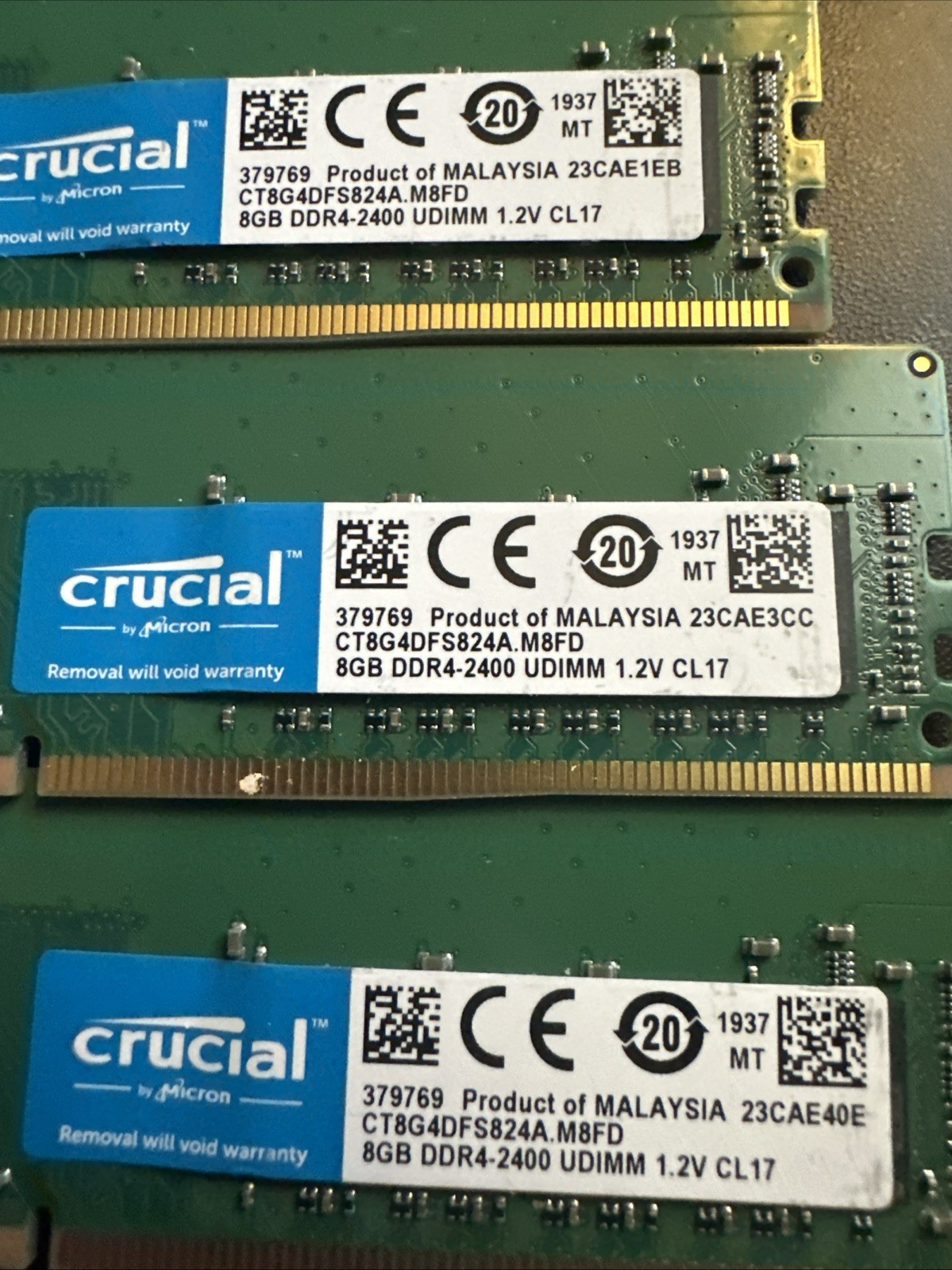 Crucial 8GB (1 x 8GB) UDIMM (DDR4-2400) Memory (CT8G4DFD824A)