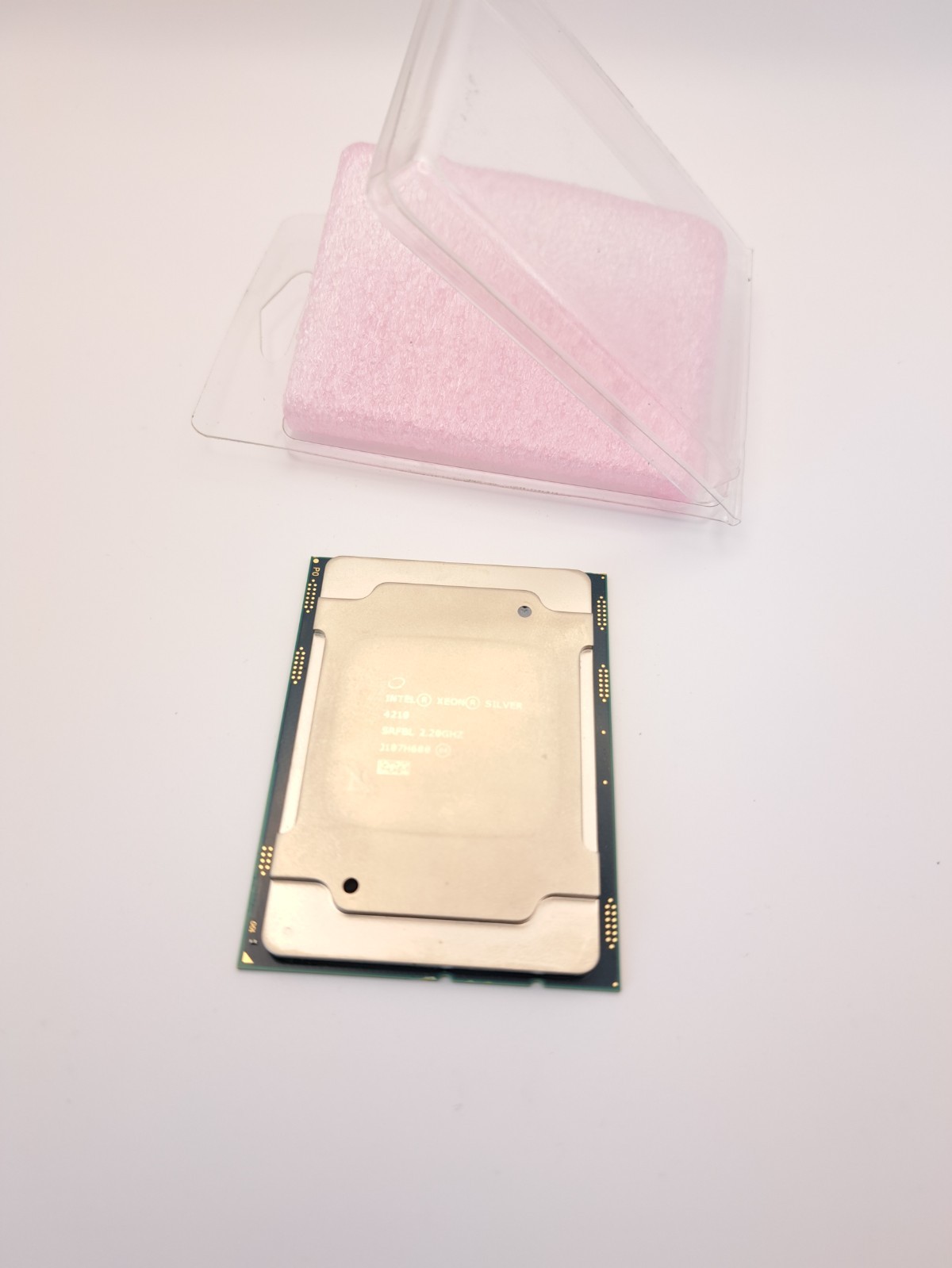 Intel Xeon Silver 4210 SRFBL 2.2GHz 13.75 MB 10 Core LGA 3647 B Grade CPU